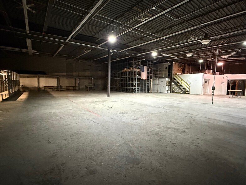 More Photos Of 300 Enterprise Ln, Colmar Warehouse For Sale