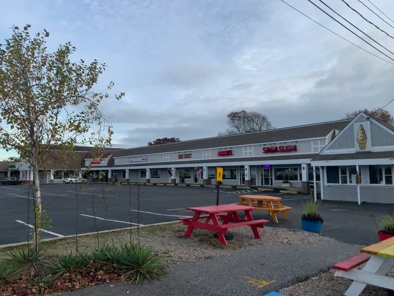 More Photos Of 517-525 Main St, West Yarmouth Storefront For Lease