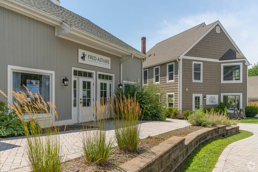 More Photos Of 75 State Route 15, Lafayette Unknown For Lease