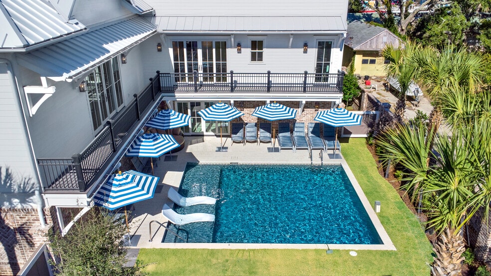 More Photos Of 104 17th pl, Tybee Island Multifamily For Sale