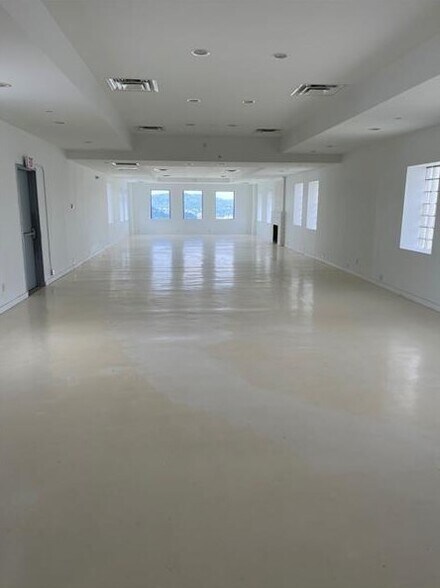 More Photos Of 3567 Bigelow Blvd, Pittsburgh Loft Creative Space For Sale