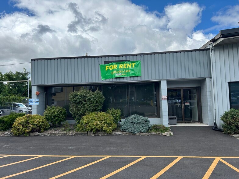 More Photos Of 277 N Winton Rd, Rochester General Retail For Sale