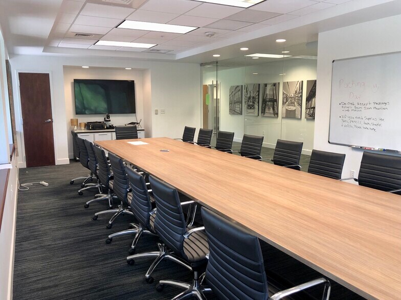 More Photos Of 3451 Bonita Bay Blvd, Bonita Springs Office Residential For Lease