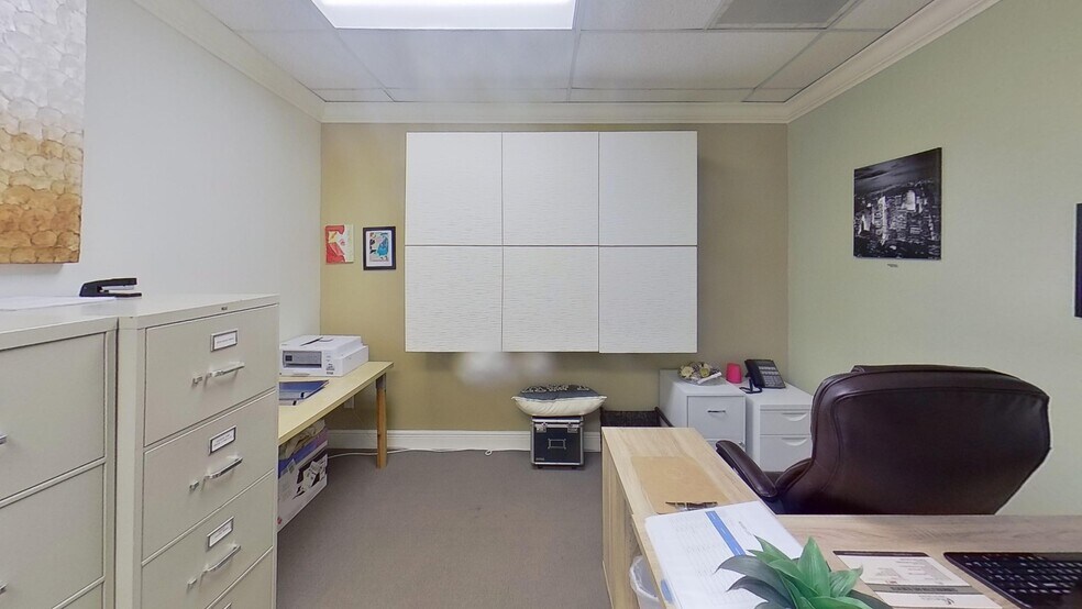 More Photos Of 7821-7843 Seminole Blvd, Seminole Medical For Lease