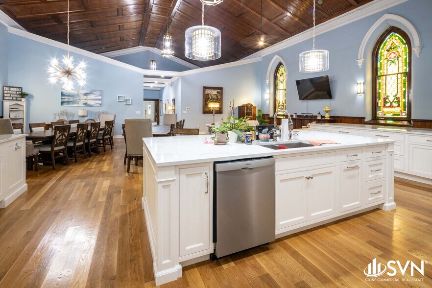 More Photos Of 209 W Jefferson St, Georgetown Office Residential For Sale