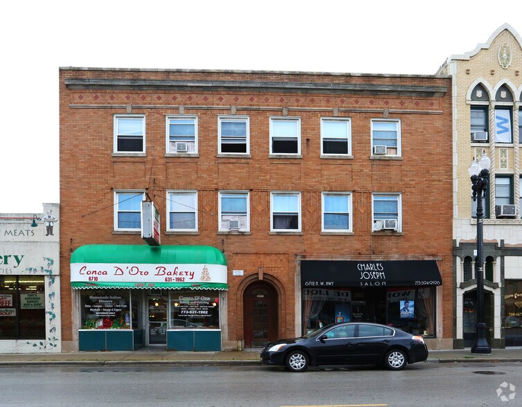 More Photos Of 6710-6712 N Northwest Hwy, Chicago Apartments For Lease