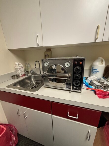 More Photos Of 1996 Centre St, West Roxbury Medical For Lease