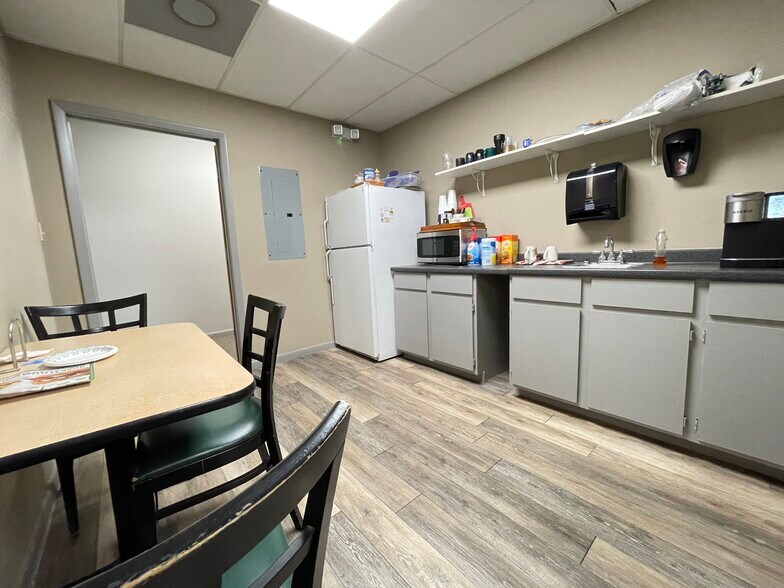 More Photos Of 3715 NW 97th Blvd, Gainesville Office For Lease