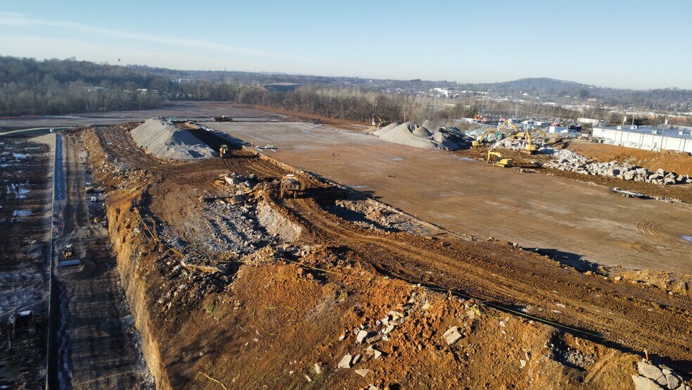 More Photos Of 3600 Central Pike, Hermitage Industrial For Lease