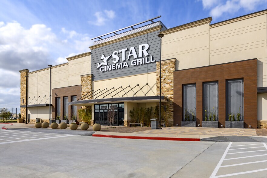 More Photos Of 8917 Fry Rd, Cypress Land For Lease