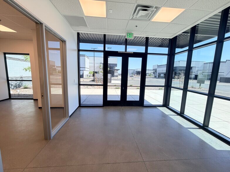 More Photos Of 7320 E Pecos Rd, Mesa Warehouse For Sale