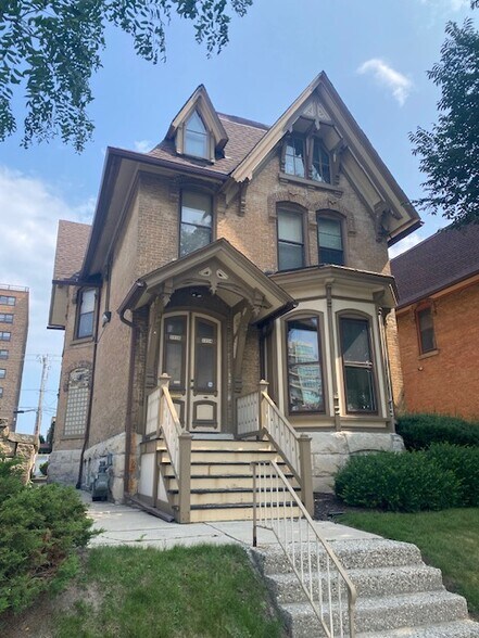 More Photos Of , Milwaukee Multifamily For Sale
