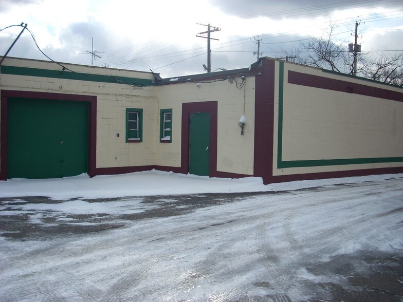 More Photos Of 673-685 E 185th St, Cleveland Storefront Retail Office For Sale