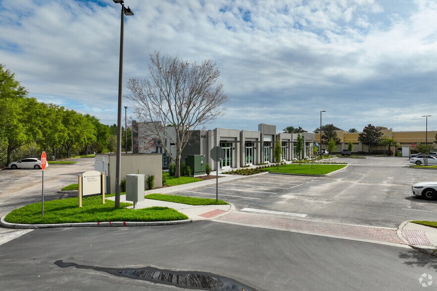 More Photos Of 13504 Village Park Dr, Orlando Medical For Sale