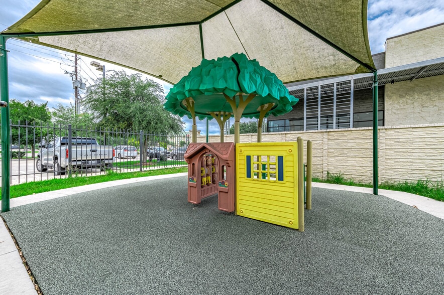 More Photos Of 12152 Shadow Creek Pky, Pearland Daycare Center For Sale