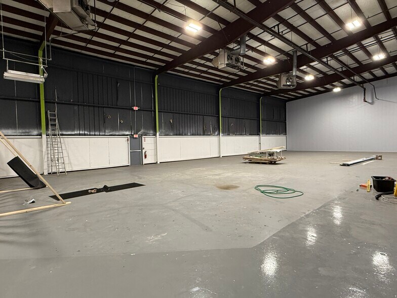 More Photos Of 1437 Bedford St, Abington Industrial For Sale