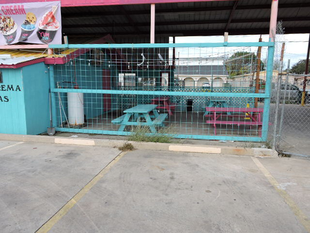 More Photos Of 1719 N Arkansas Ave, Laredo Flex For Sale