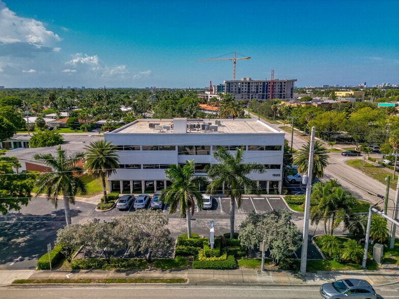 More Photos Of 1995 E Oakland Park Blvd, Fort Lauderdale Loft Creative Space For Lease