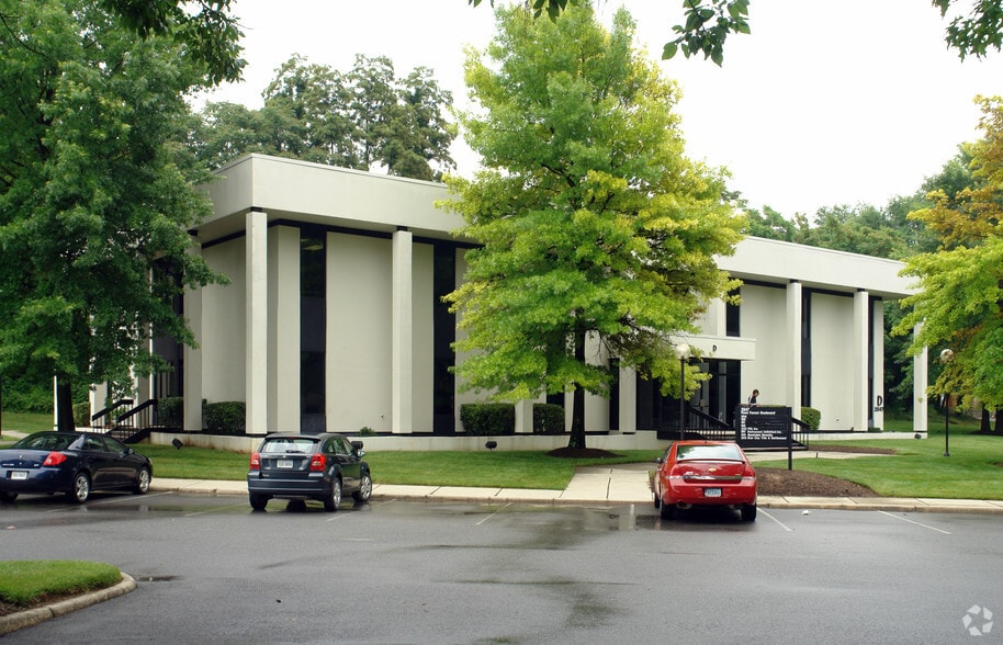 More Photos Of 2847 Penn Forest Blvd, Roanoke Office For Lease
