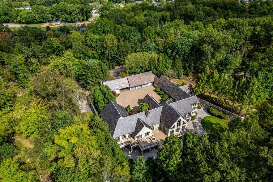 More Photos Of 1700 Forker Blvd, Hermitage Specialty For Sale