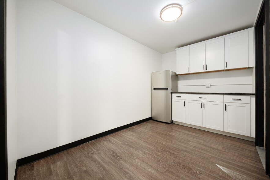 More Photos Of 1245 Memory Ln, Columbus Warehouse For Lease