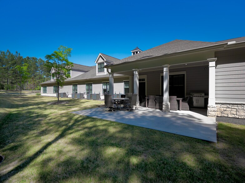 More Photos Of 3957 S Main St, Acworth Office For Sale