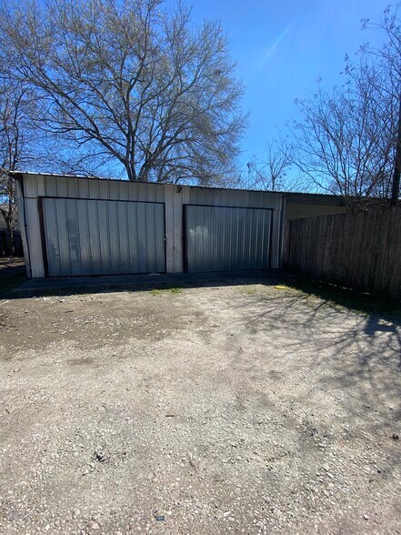 More Photos Of 828 Oak St, Houston Specialty For Sale