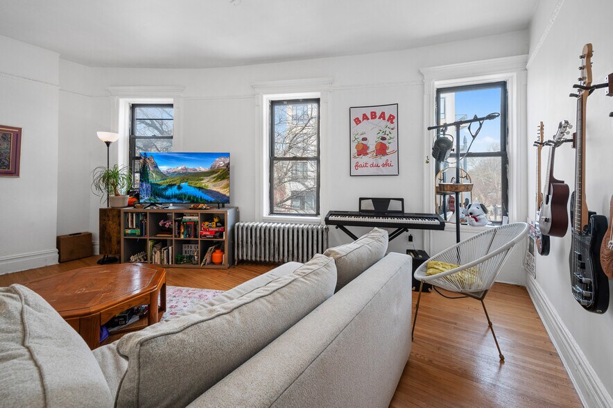 More Photos Of 368 Stratford Rd, Brooklyn Apartments For Sale
