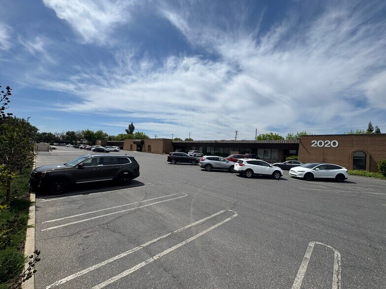 More Photos Of 2020 Coffee Rd, Modesto Medical For Sale