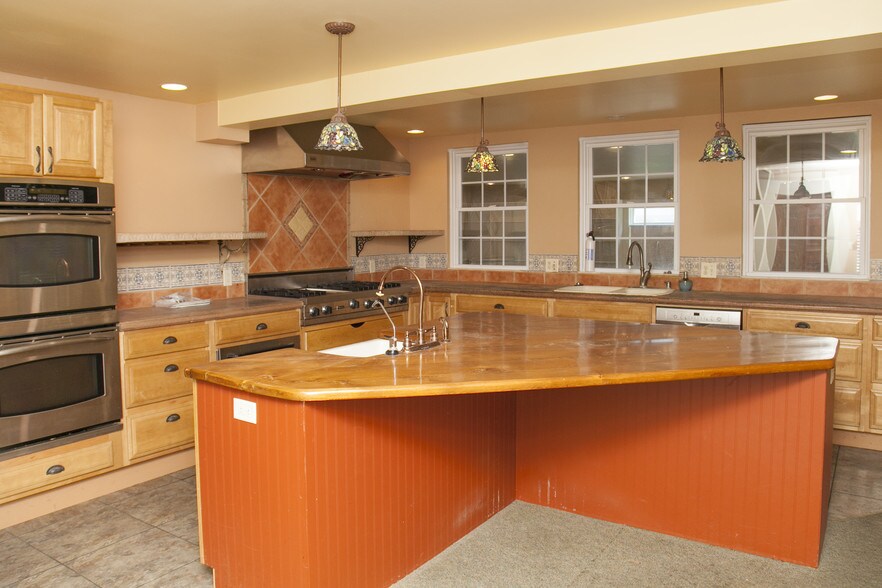 More Photos Of 2057 State Route 96, Trumansburg Hotel For Sale