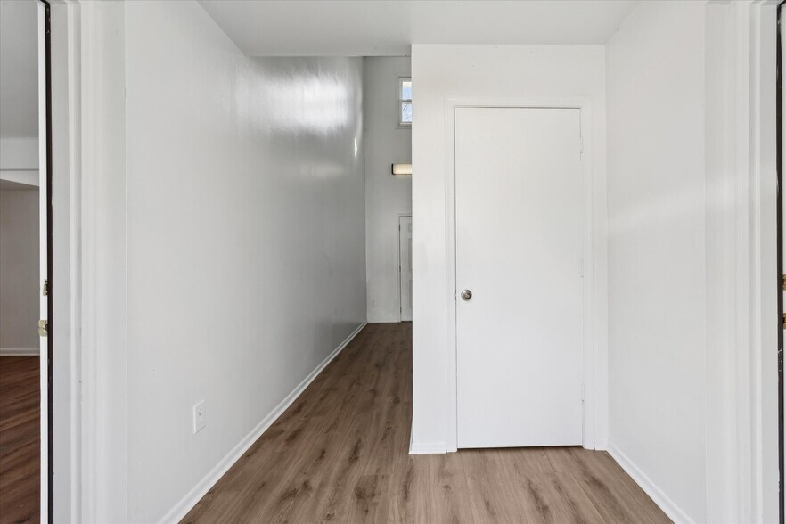 More Photos Of 6704 Cedar Lake Dr, Gloucester Apartments For Sale
