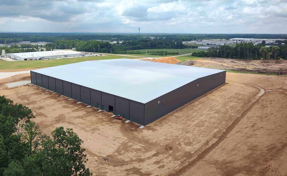 More Photos Of 625 Gerrard Dr, Florence Manufacturing For Sale