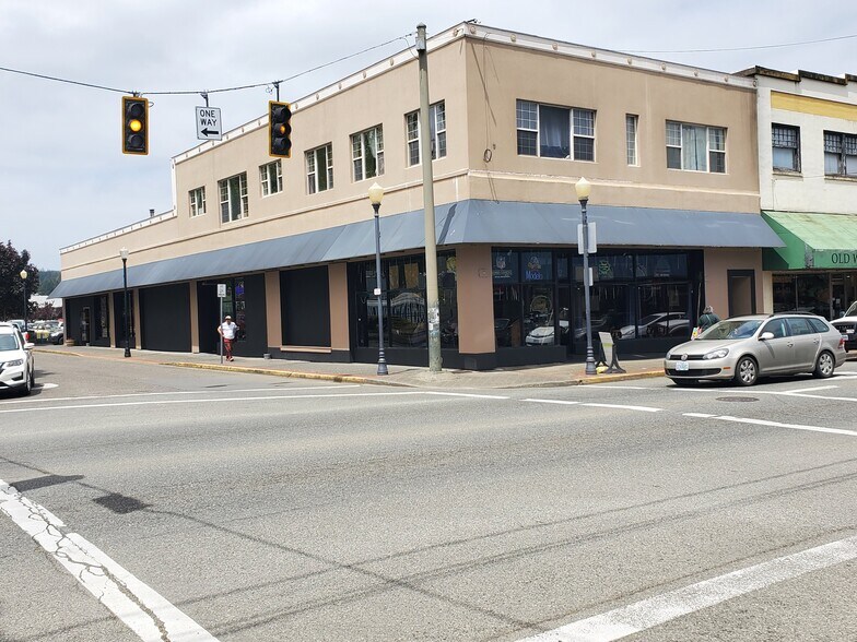 More Photos Of 295 S Broadway, Coos Bay Restaurant For Sale