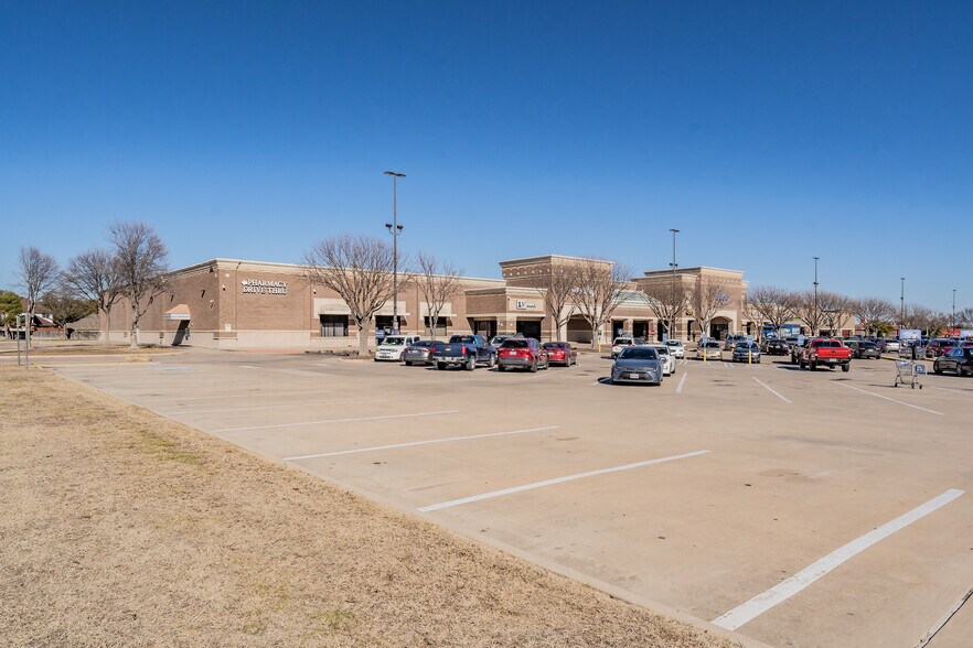 Primary Photo Of 3939 Frankford Rd, Dallas Unknown For Lease
