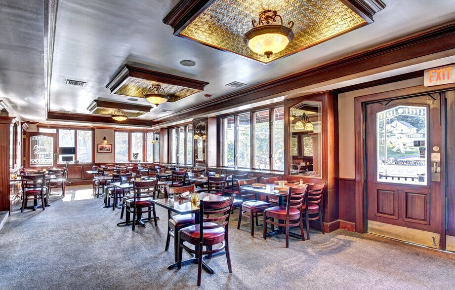 More Photos Of 337 N Liberty Dr, Tomkins Cove Restaurant For Sale