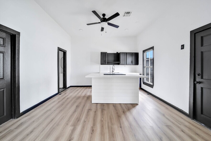 More Photos Of 106 Spring School Rd, Spring Storefront Retail Office For Sale