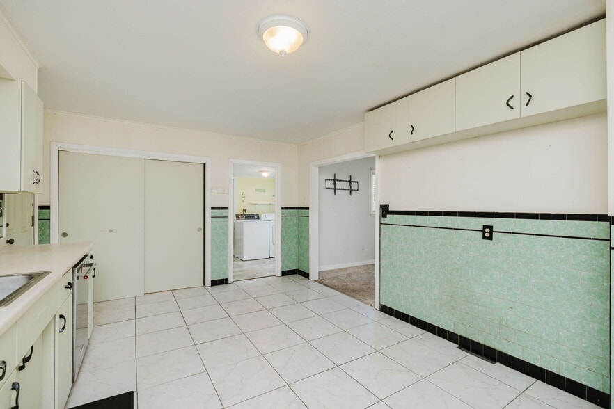 More Photos Of 817 State Rd, Westport Freestanding For Sale