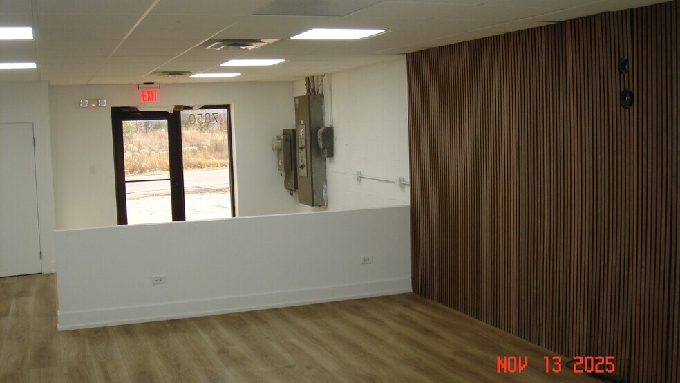 More Photos Of 7840-7860 Lehigh Ave, Morton Grove Industrial For Sale