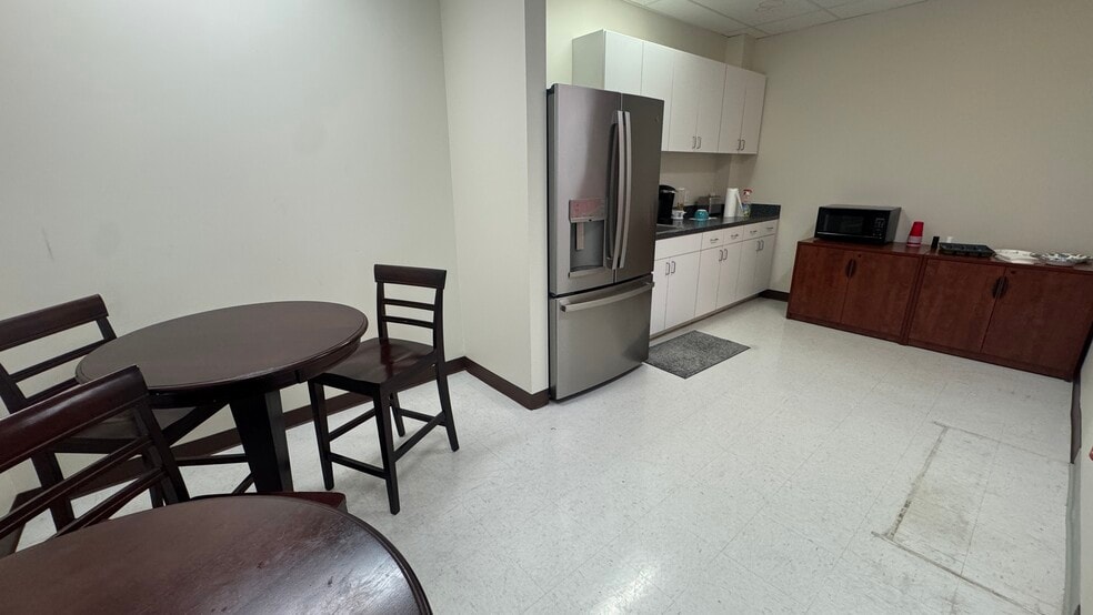 More Photos Of 640 Brooker Creek Blvd, Oldsmar Light Distribution For Sale