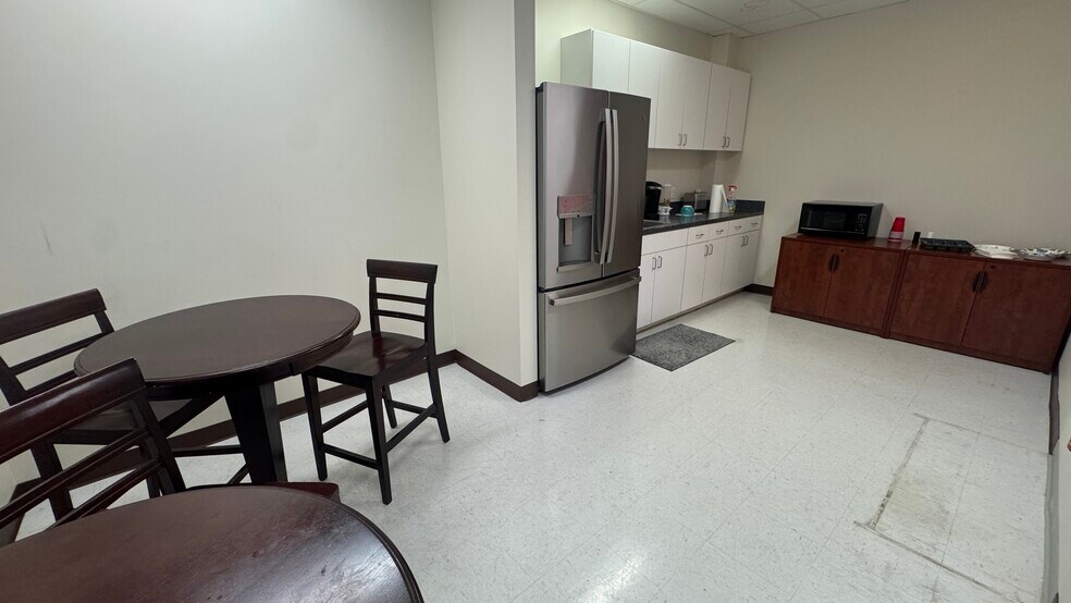 More Photos Of Unit 420, Oldsmar Light Distribution For Sale