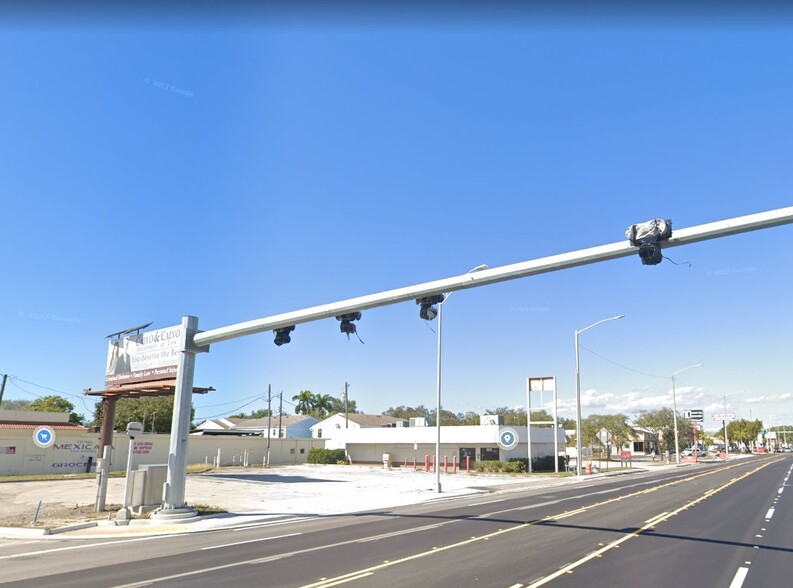 Primary Photo Of 3038/3052 Cleveland Ave, Fort Myers Storefront Retail Office For Sale