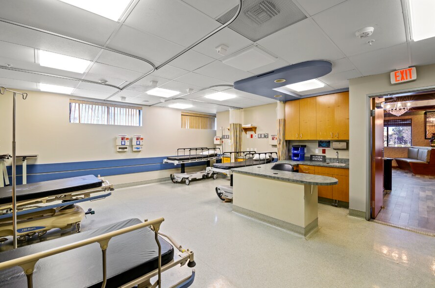 More Photos Of 311 Haigh Rd, Thousand Oaks Medical For Lease