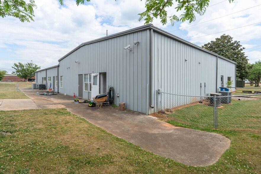More Photos Of 171 Racetrack Rd, McDonough Daycare Center For Sale