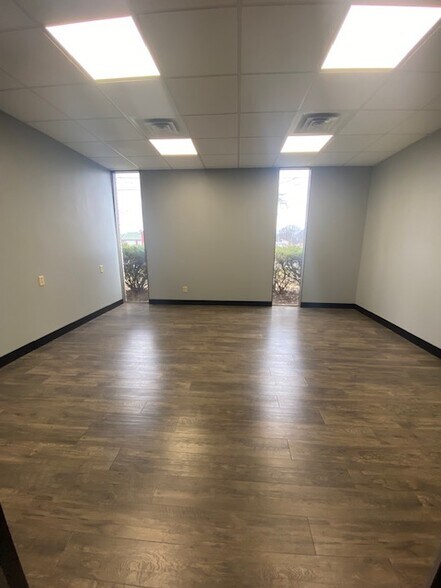 More Photos Of 8420 South Ave, Youngstown Manufacturing For Sale