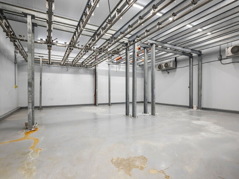 More Photos Of 6411 Highway 90 E, Knippa Refrigeration Cold Storage For Sale