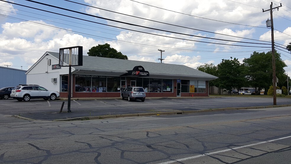 More Photos Of 997-1001 Sandy Ln, Warwick Storefront For Lease