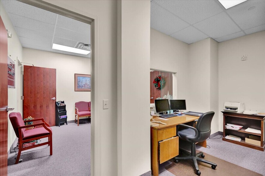 More Photos Of 1350 Broadcasting Rd, Wyomissing Office For Sale