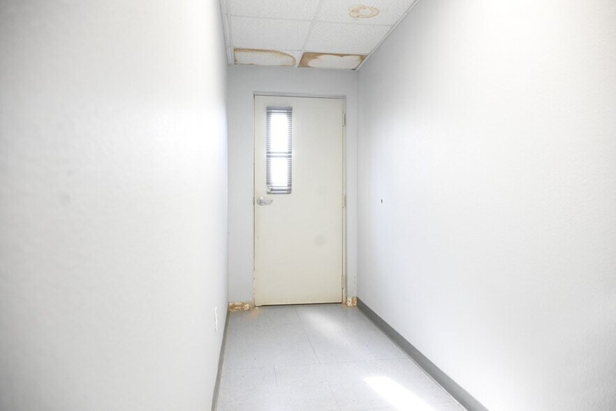 More Photos Of 3611 E State Highway 158, Midland Unknown For Lease