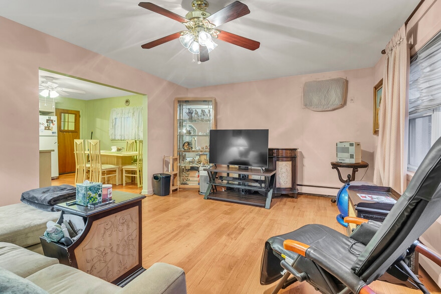 More Photos Of 236-238 Stuyvesant Ave, Lyndhurst Storefront For Sale