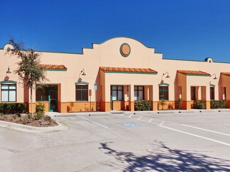 More Photos Of 1151-1183 Sarasota Center Blvd, Sarasota Light Manufacturing For Lease
